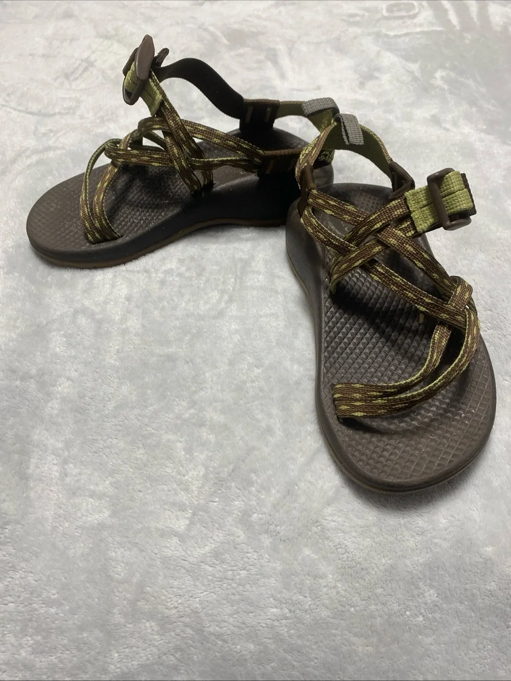 Chaco Kid’s  Brown & Green Ecotread Sandals Size 1